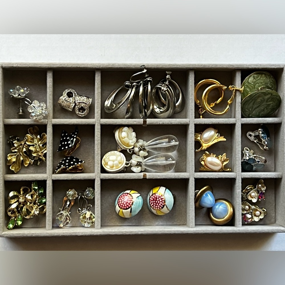 Lot of 15 Pairs of Vintage Earrings / Clip on and Screw Back